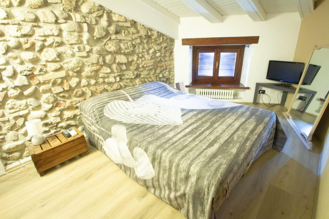Prigioni House Bed & Breakfast เปสเคียรา เดล การ์ดา ภายนอก รูปภาพ